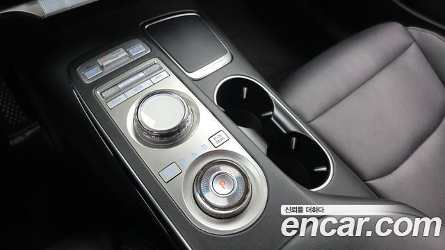 Genesis GV70 2021 — photo 9
