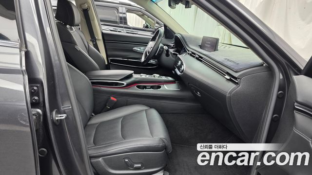 Genesis GV70 2021 — photo 11