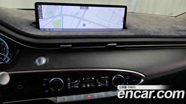 Genesis GV70 2021 — photo 14