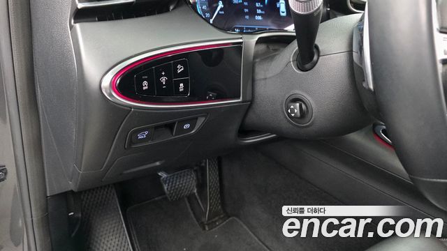 Genesis GV70 2021 — photo 18