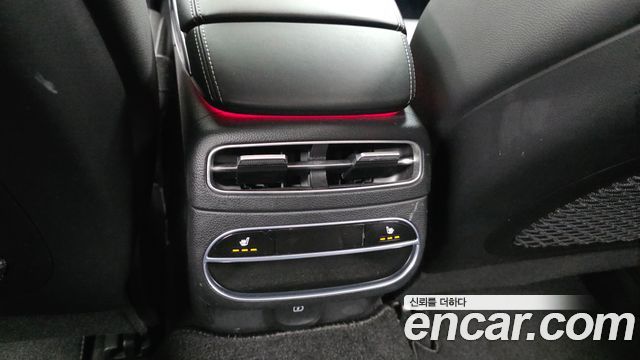 Genesis GV70 2021 — photo 19