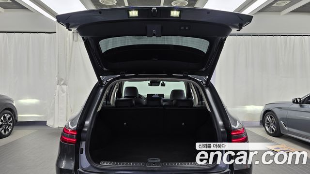 Genesis GV70 2021 — photo 20