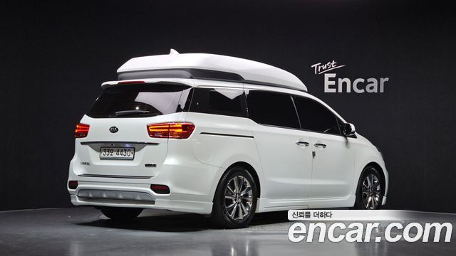 Kia Canival 2019 — photo 2