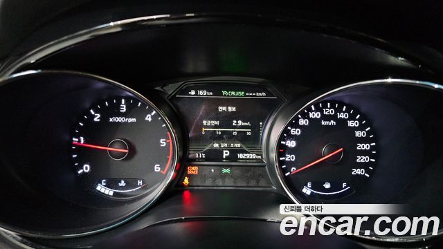 Kia Canival 2019 — photo 8