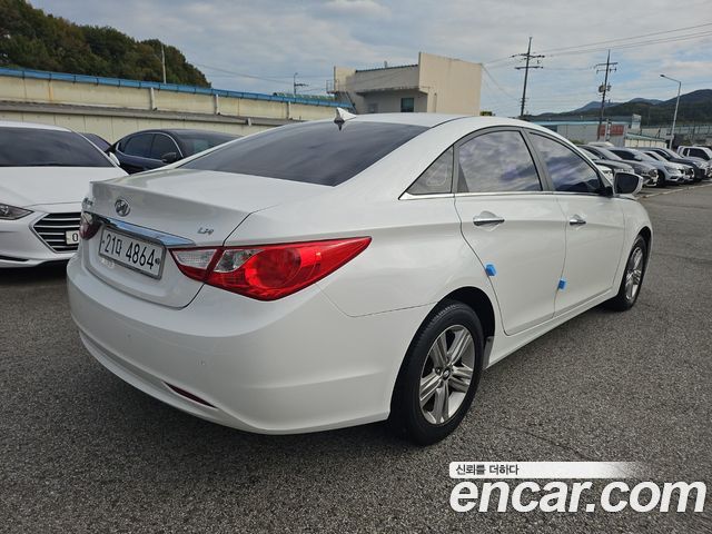 Hyundai Sonata 2014 — photo 2