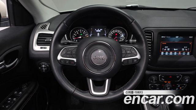 Jeep Compass 2019 — photo 19