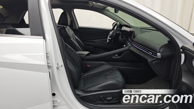 Hyundai AVANTE 2023 — photo 16