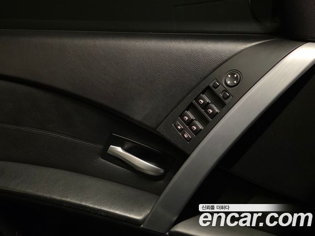 BMW M5 2006 — photo 11