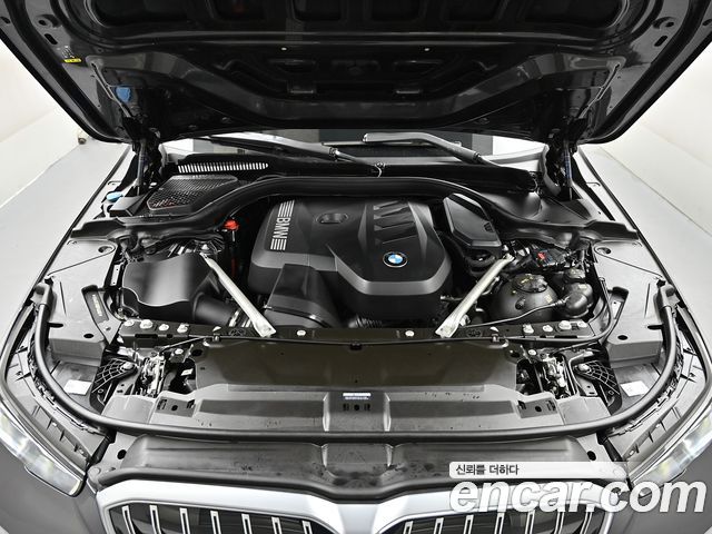 BMW 5-Series 2024 — photo 8