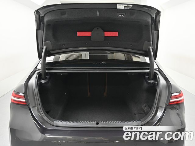 BMW 5-Series 2024 — photo 9