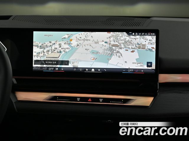 BMW 5-Series 2024 — photo 14