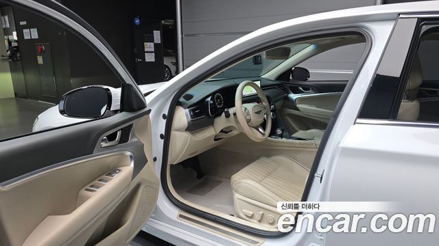 Genesis G70 2021 — photo 13