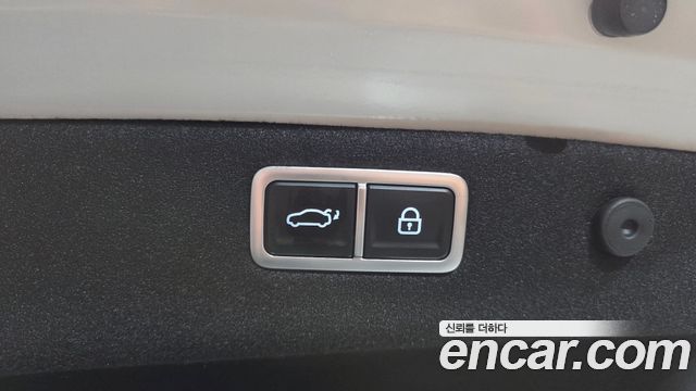 Genesis G70 2021 — photo 26