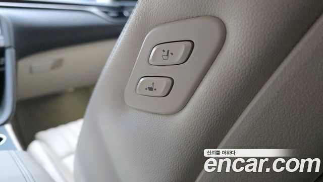 Genesis G70 2021 — photo 29