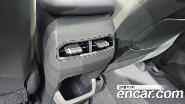 Kia EV3 2025 — photo 32