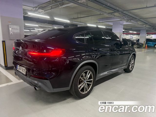 BMW X4 2021 — photo 2