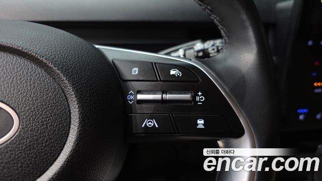 Hyundai Staria 2025 — photo 31