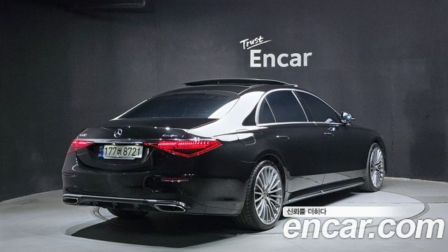 Mercedes-Benz S-Class 2023 — photo 2