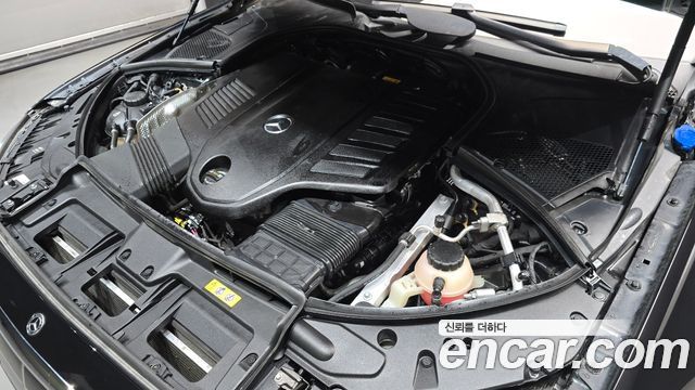 Mercedes-Benz S-Class 2023 — photo 6