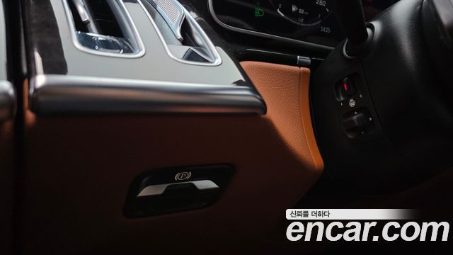 Mercedes-Benz S-Class 2023 — photo 24