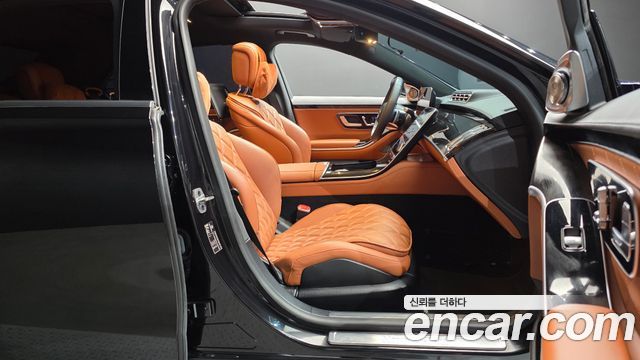 Mercedes-Benz S-Class 2023 — photo 16