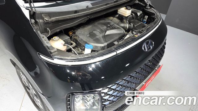 Hyundai Staria 2023 — photo 6