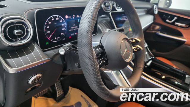 Mercedes-Benz GLC-Class 2026 — photo 18