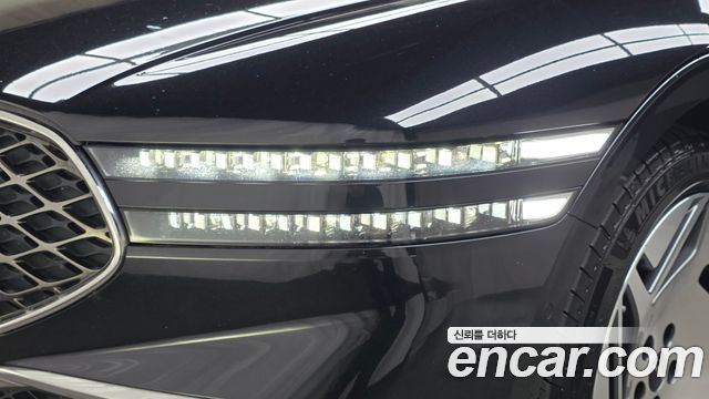 Genesis G90 2023 — photo 8