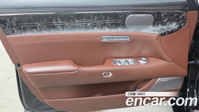 Genesis G90 2023 — photo 14