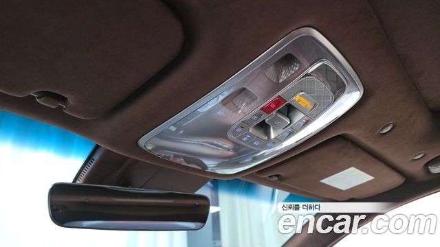 Genesis G90 2023 — photo 28
