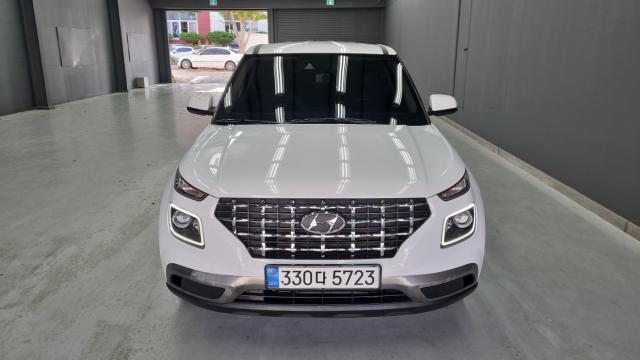 Hyundai Venue 2022 — photo 3