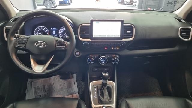 Hyundai Venue 2022 — photo 7