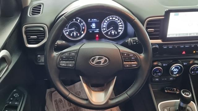 Hyundai Venue 2022 — photo 12