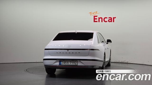 Hyundai Grandeur 2023 — photo 4