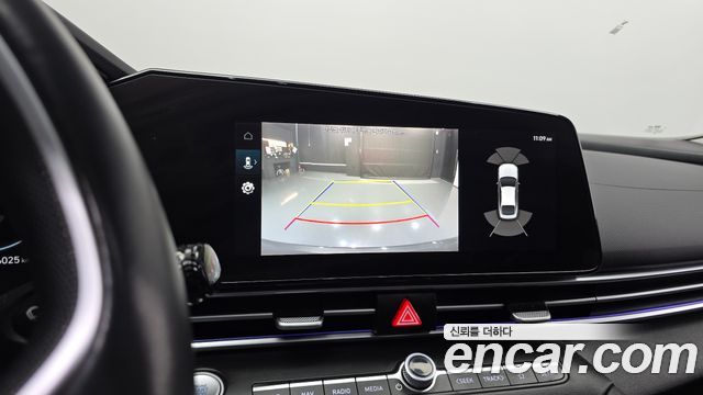 Hyundai AVANTE 2022 — photo 21