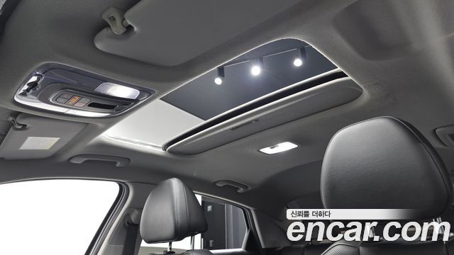 Hyundai AVANTE 2022 — photo 32