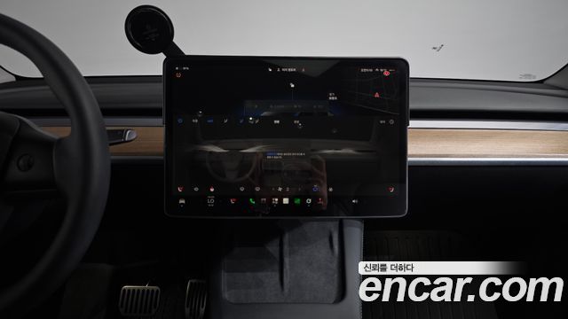 Tesla Model Y 2024 — photo 20