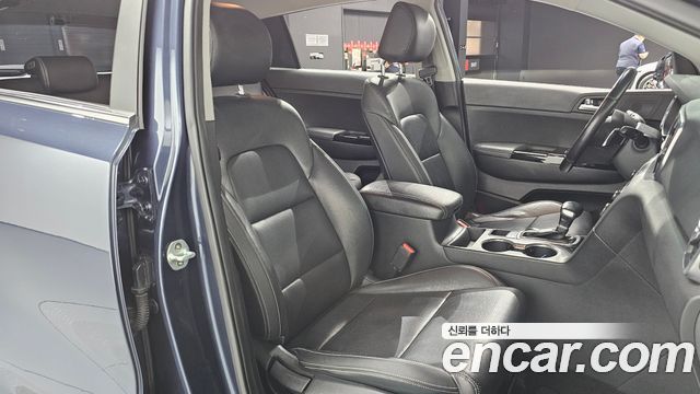 Kia Sportage 2016 — photo 17