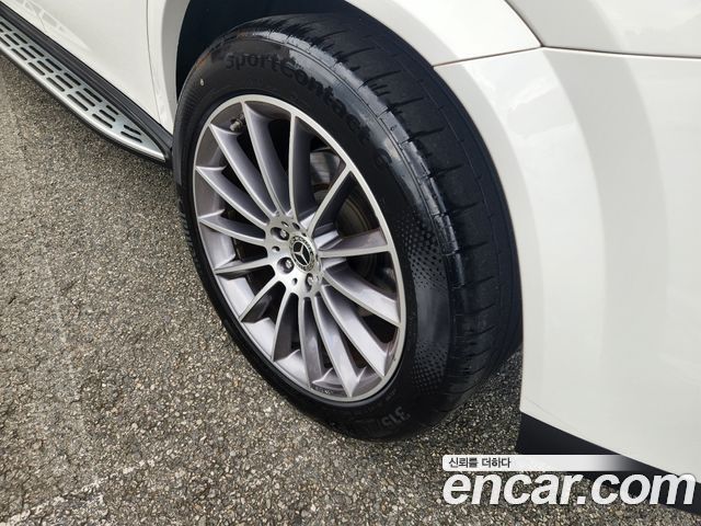 Mercedes-Benz GLE-Class 2023 — photo 19