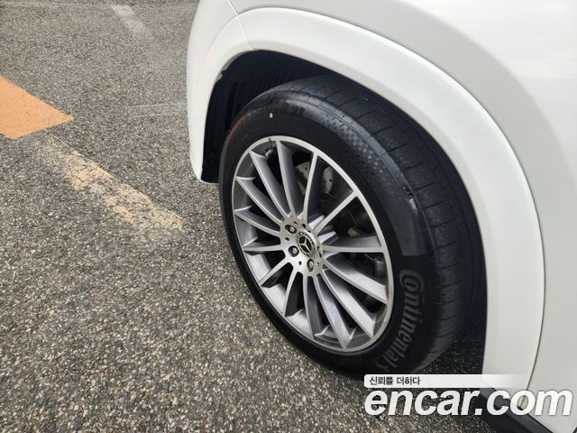 Mercedes-Benz GLE-Class 2023 — photo 20