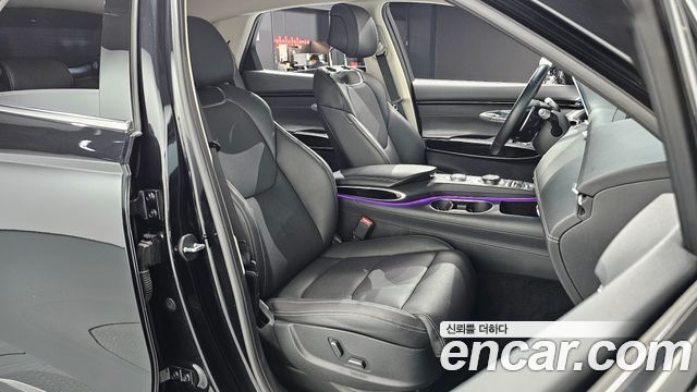 Genesis GV70 2023 — photo 16