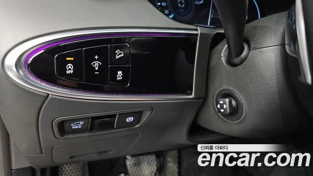 Genesis GV70 2023 — photo 28