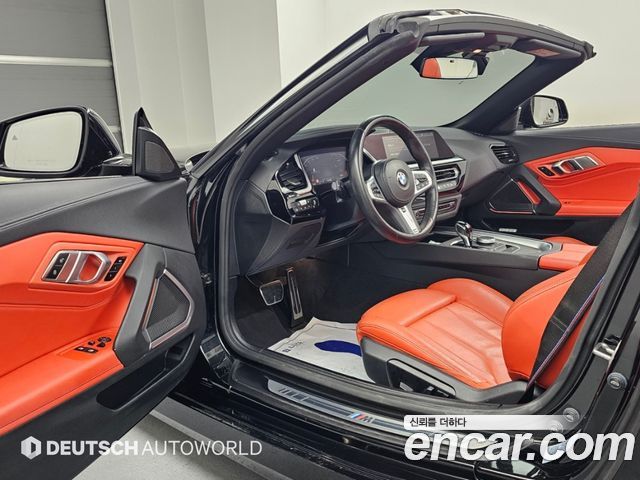 BMW Z4 2022 — photo 11