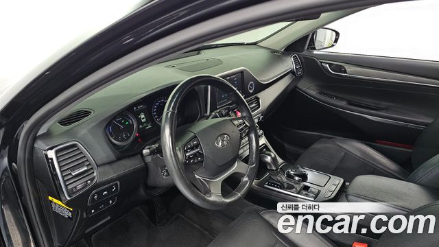 Hyundai Grandeur 2018 — photo 11