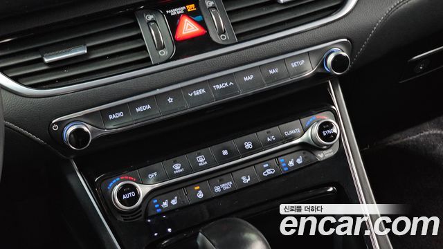 Hyundai Grandeur 2018 — photo 18