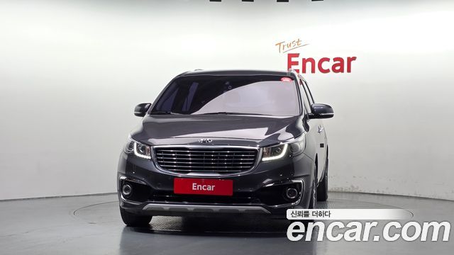 Kia Canival 2018 — photo 3