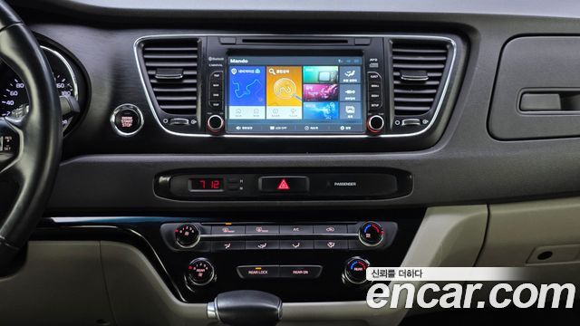 Kia Canival 2018 — photo 13