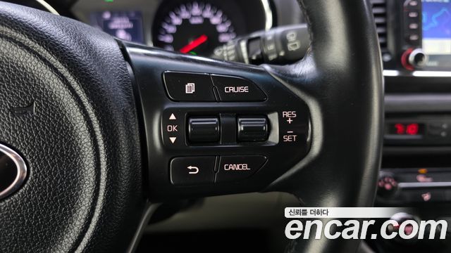 Kia Canival 2018 — photo 17