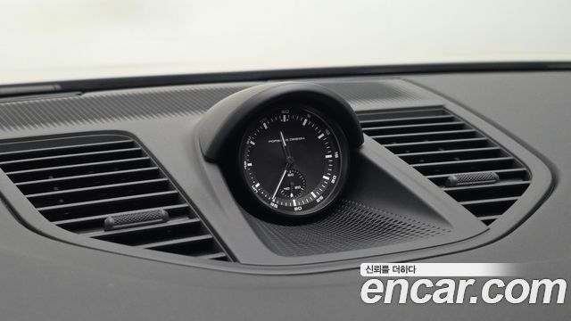 Porsche Panamera 2025 — photo 31