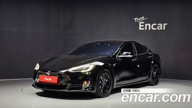 Tesla Model S 2017 — photo 1